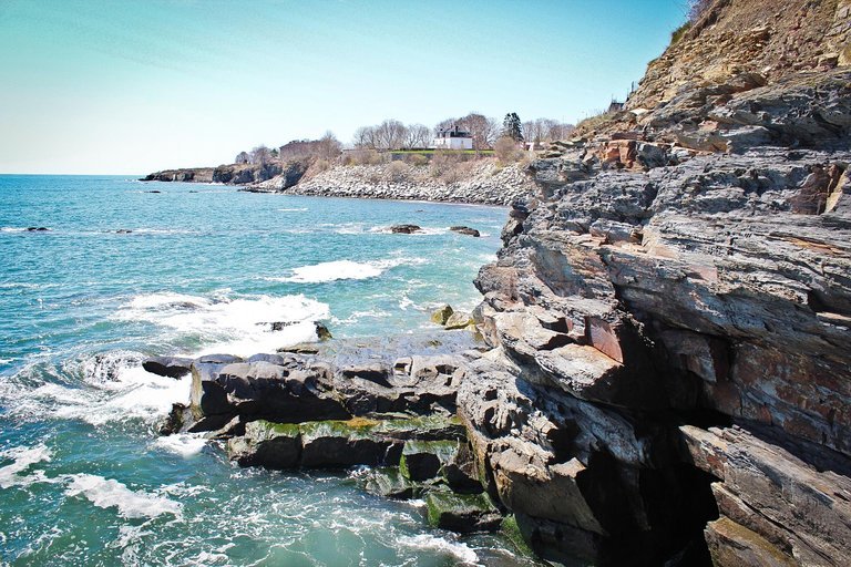 Pesona Bersejarah Pantai Newport, Rhode Island